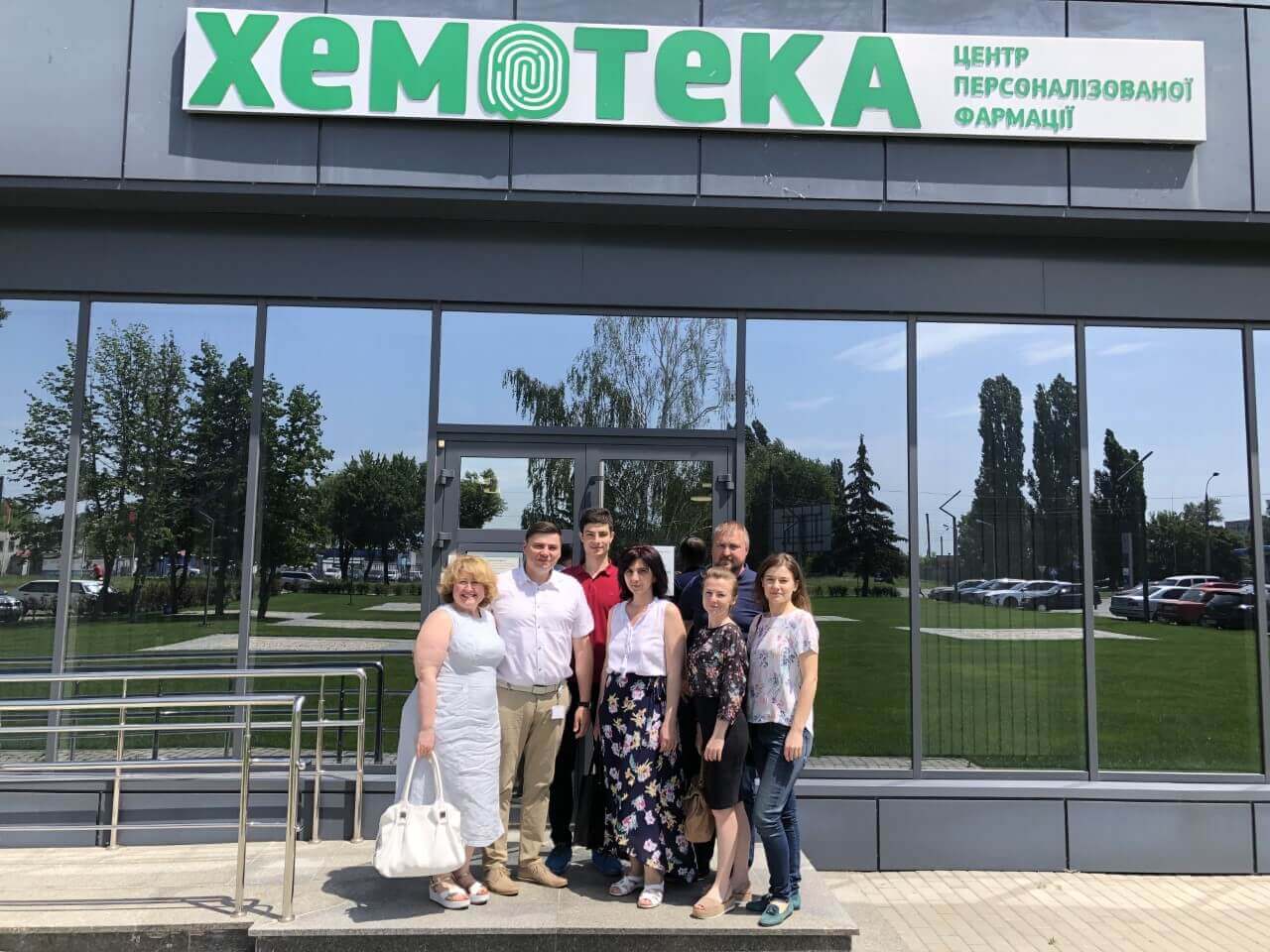 Врачи онкологического центра TomoClinic посетили компаундинг-центр «Хемотеки» - фото 2 Врачи онкологического центра TomoClinic посетили компаундинг-центр «Хемотеки» - фото 2